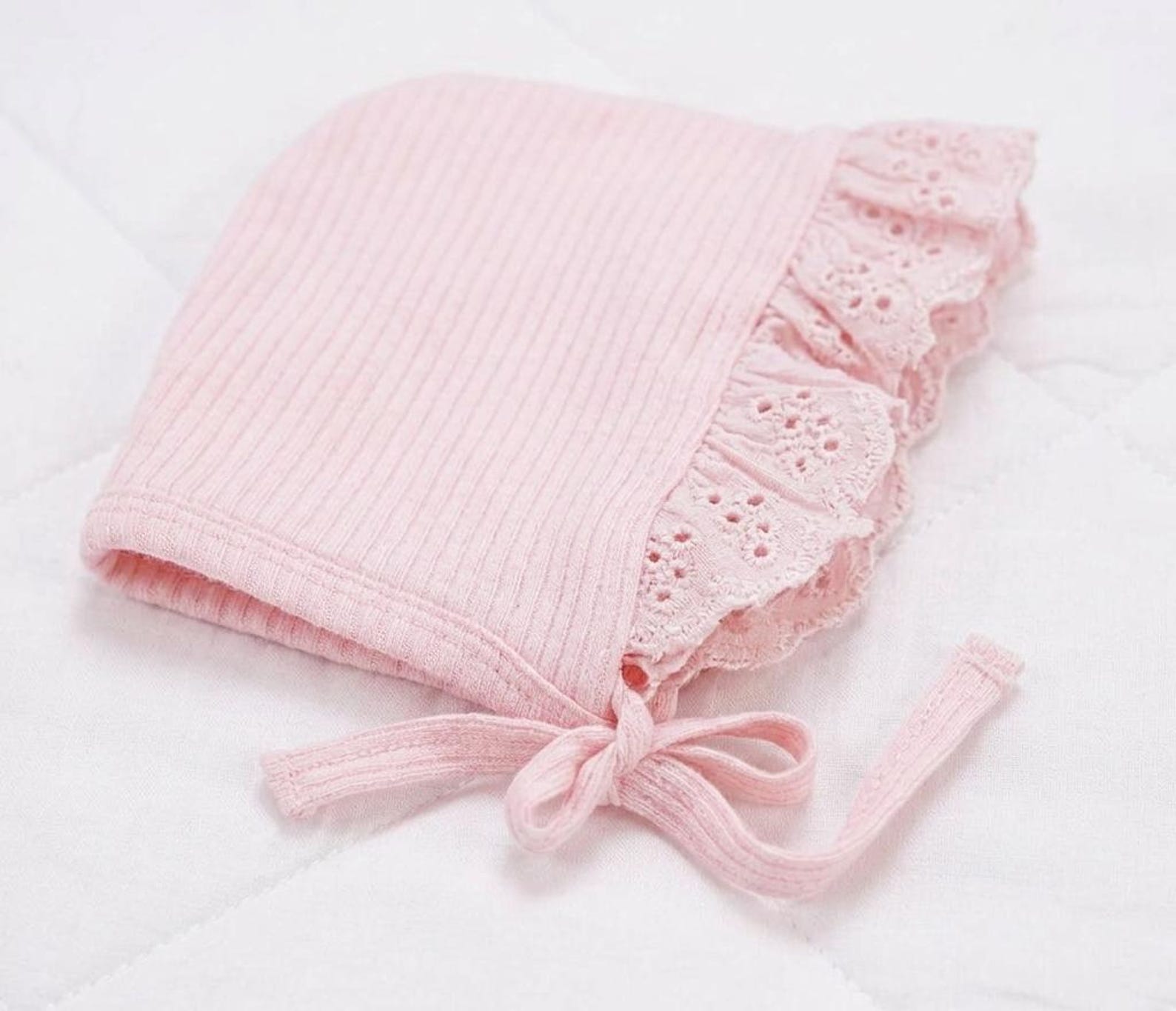 Erstausstattung-Set «Hello» Rosa mit Spitze 6-teilig – Bild 3 | sunnozy Babykleidung Schweiz